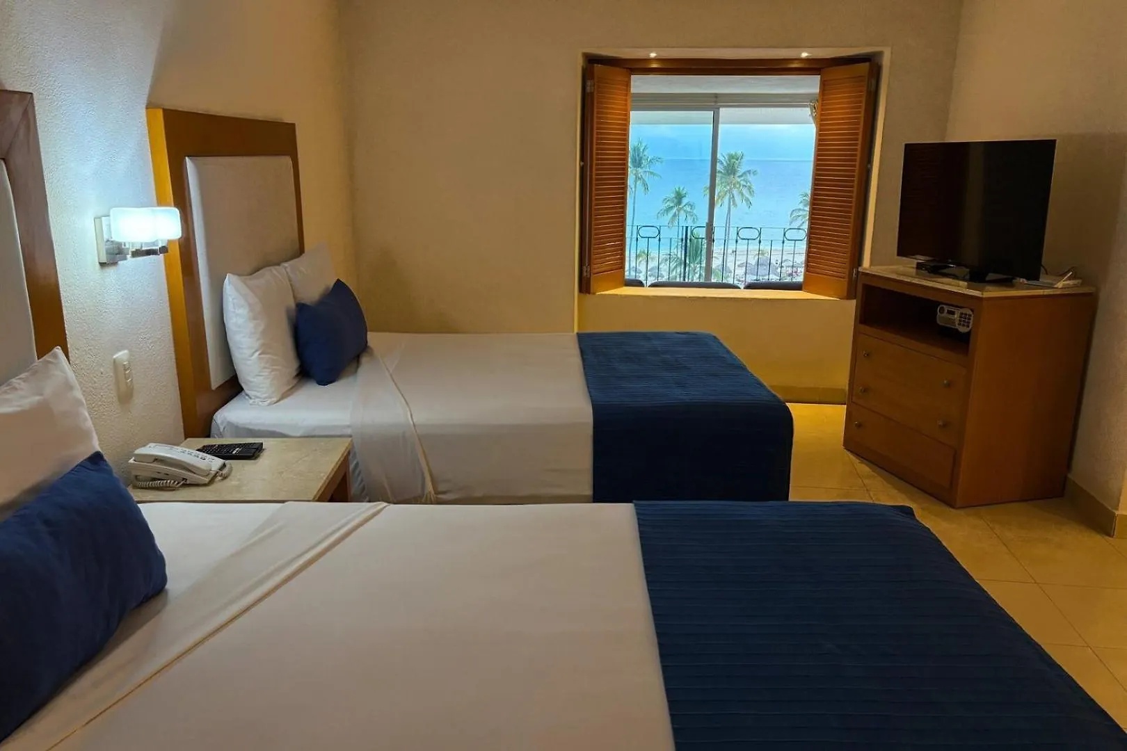 Ocean View & Hotel Amenities! Puerto Vallarta Mexico